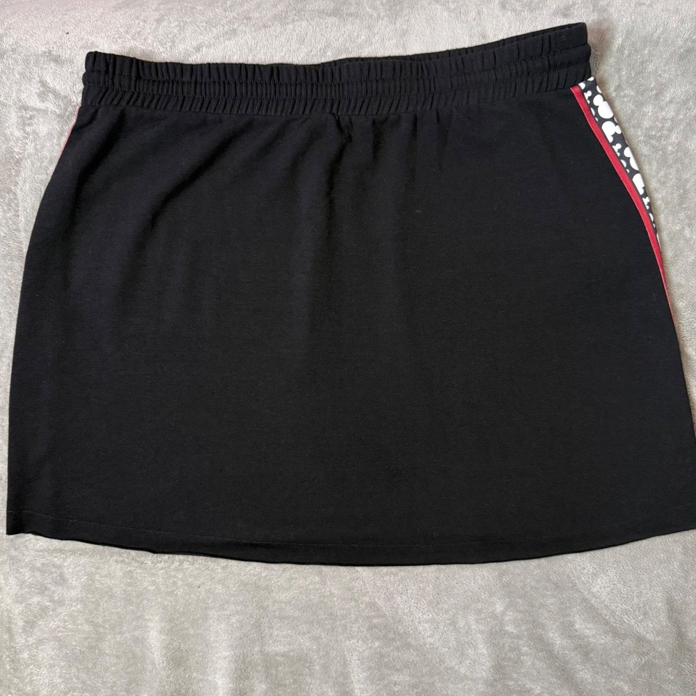 Torrid Disney Mini Skirt Size 2X Black Mickey Mouse Side Stripe Pockets Casual - Picture 2 of 9